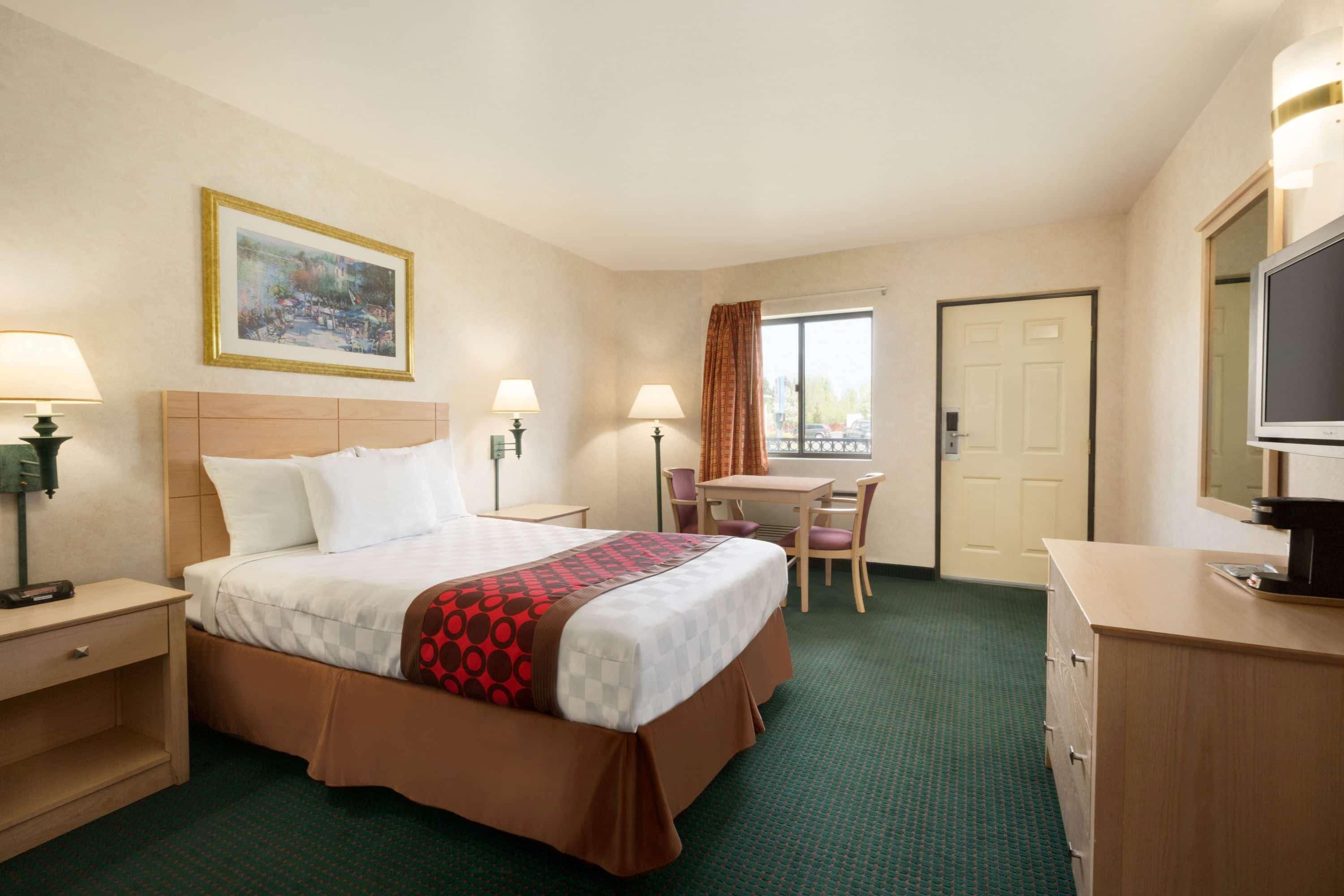 Travelodge By Wyndham Niagara Falls - New York Esterno foto