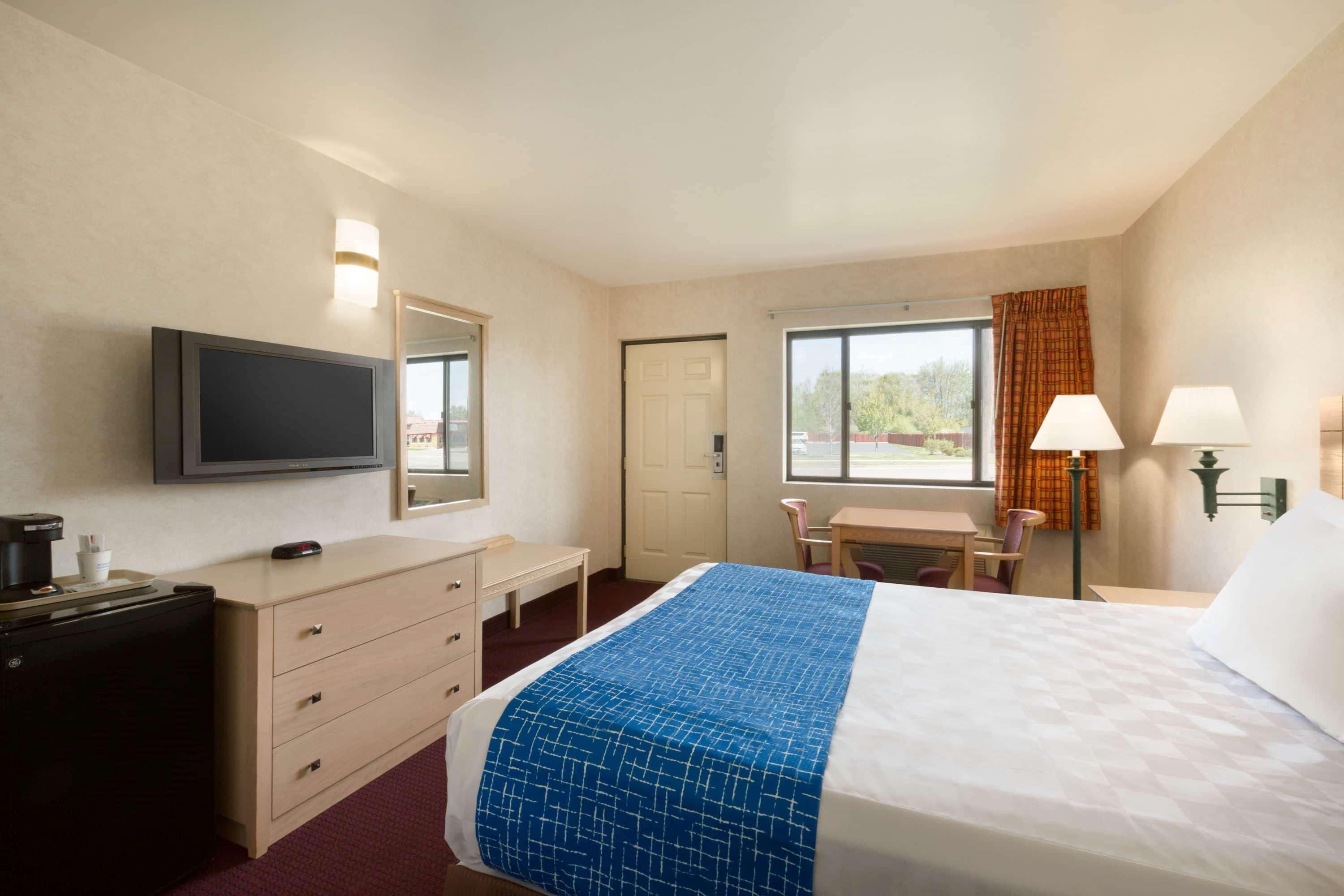 Travelodge By Wyndham Niagara Falls - New York Esterno foto