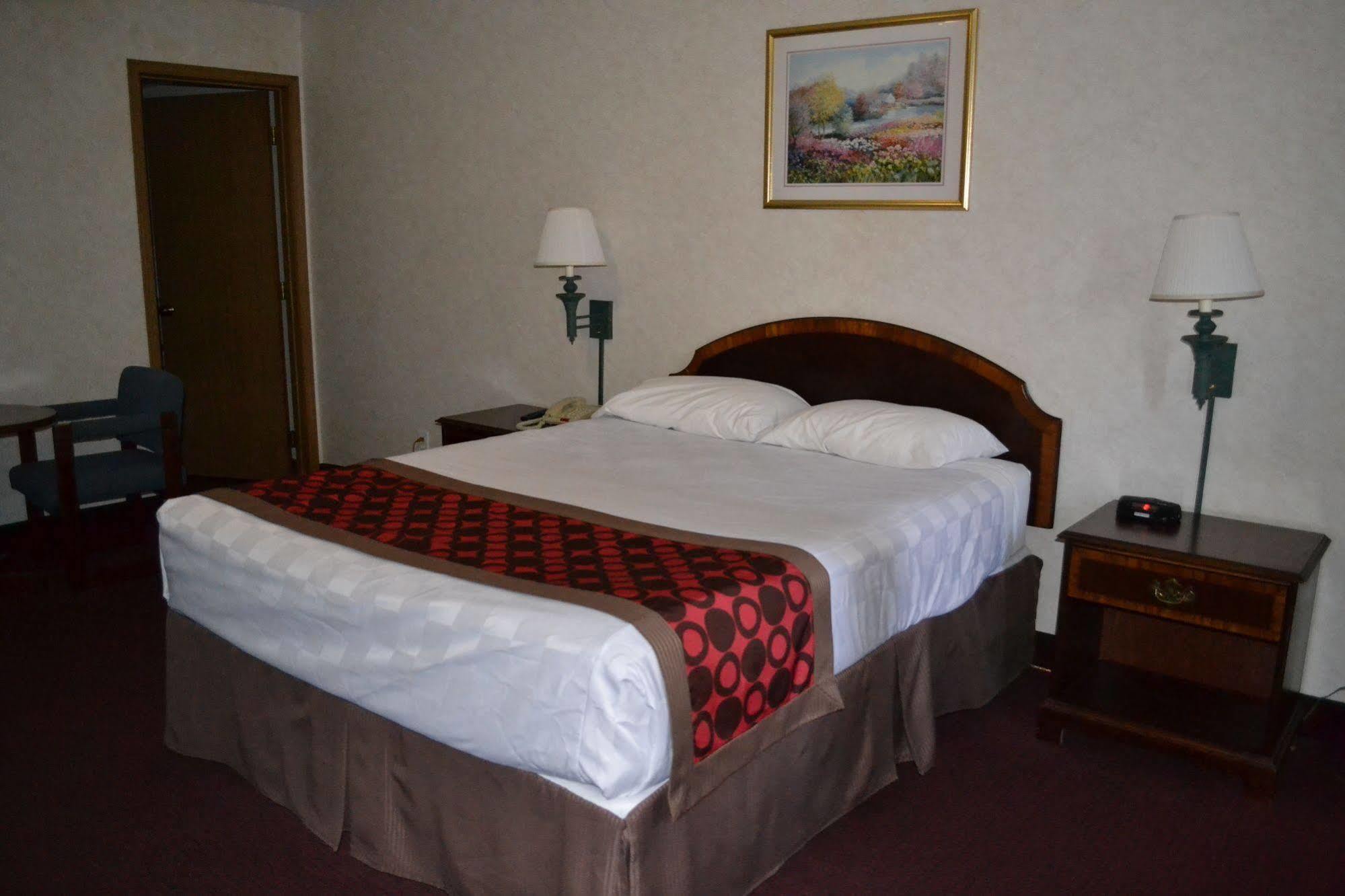 Travelodge By Wyndham Niagara Falls - New York Esterno foto